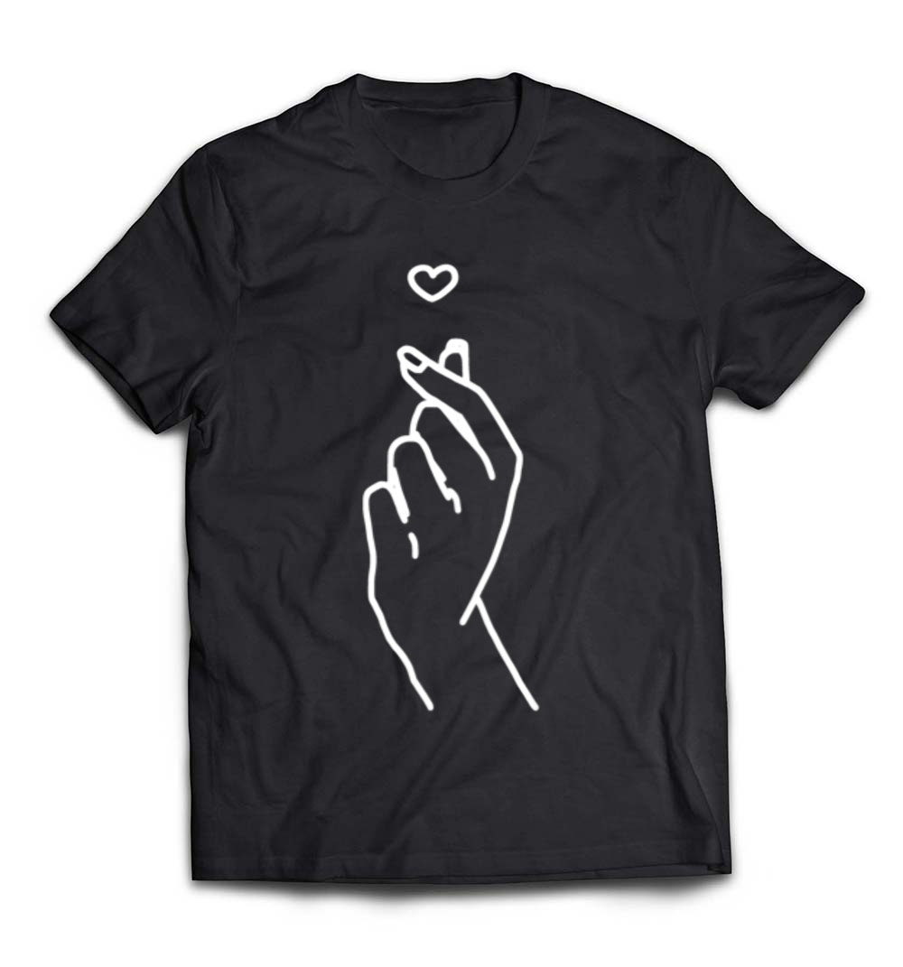 “Korean Finger Heart Shirt” – A Trendy K-pop Inspired Christmas T-Shirt